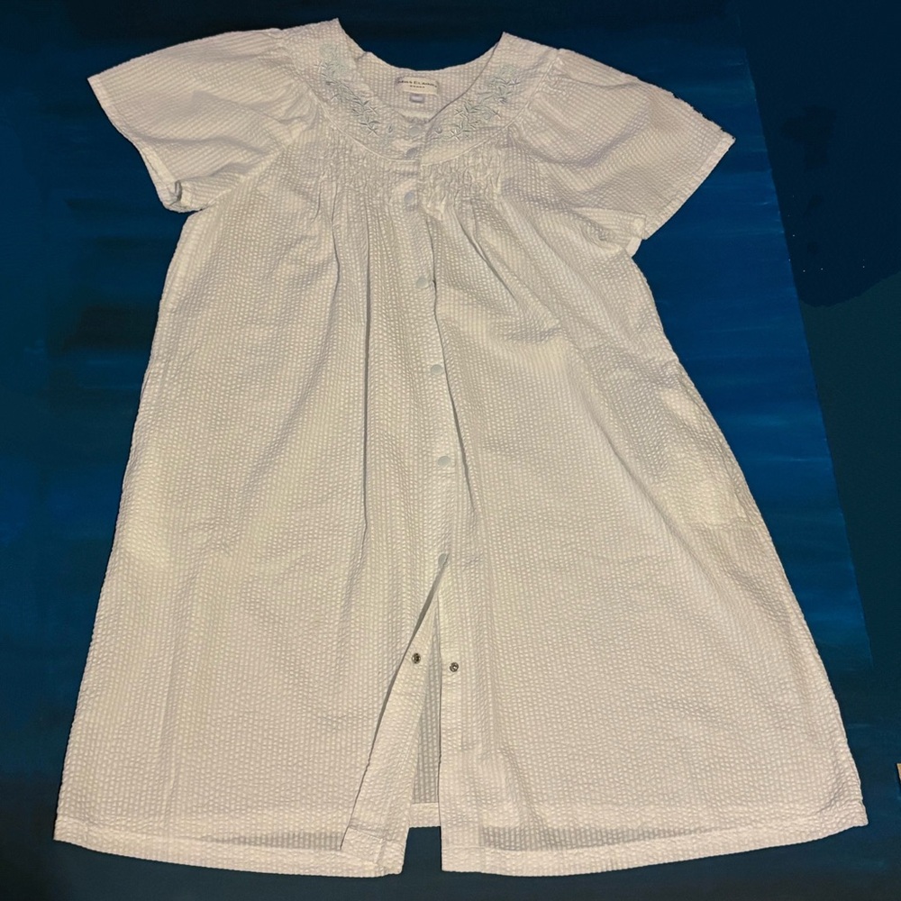Miss Elaine White Snap Front Sear Sucker Robe Housecoat Dress Nightgown 2X